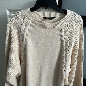 Vera wang off white sweater